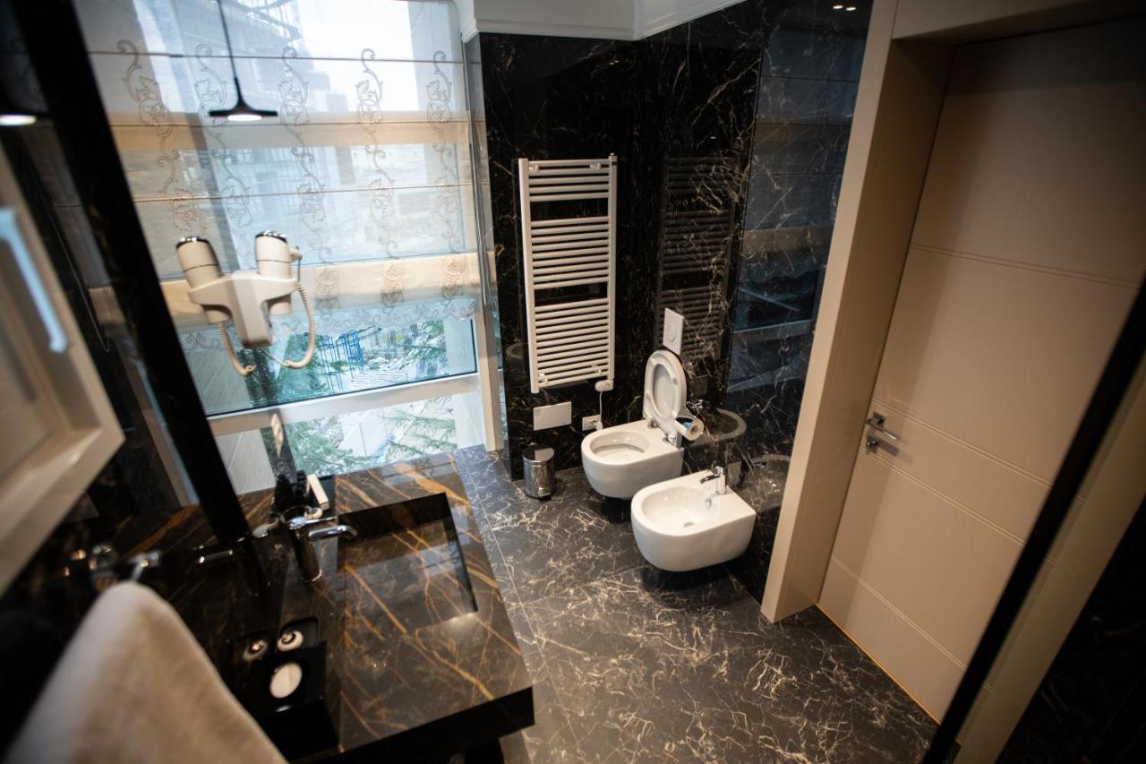 Seven Luxury Suites Tirana Kültér fotó
