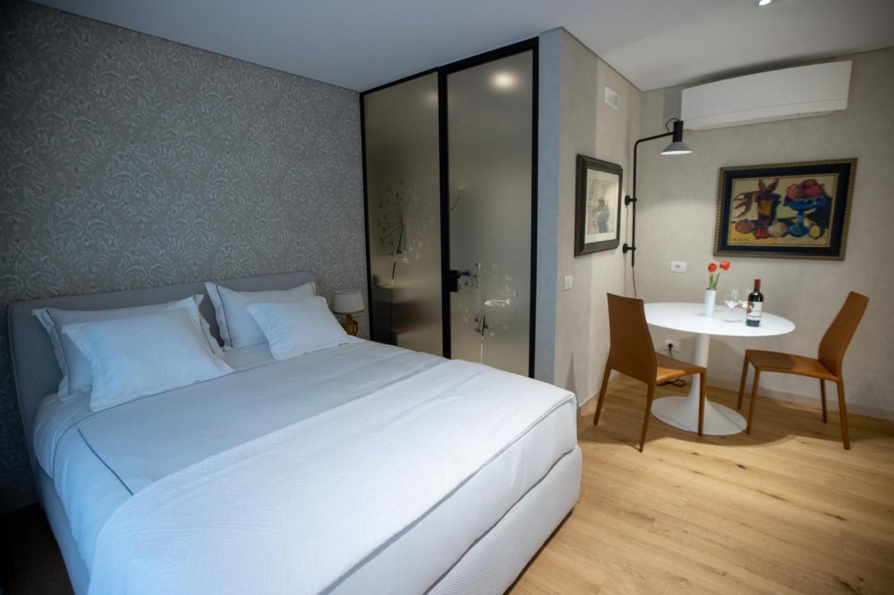 Seven Luxury Suites Tirana Kültér fotó