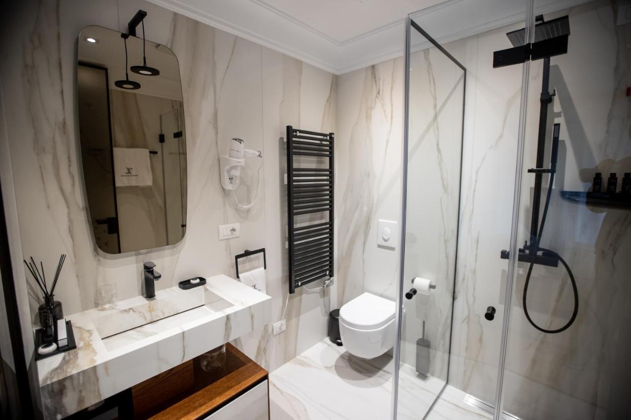 Seven Luxury Suites Tirana Kültér fotó